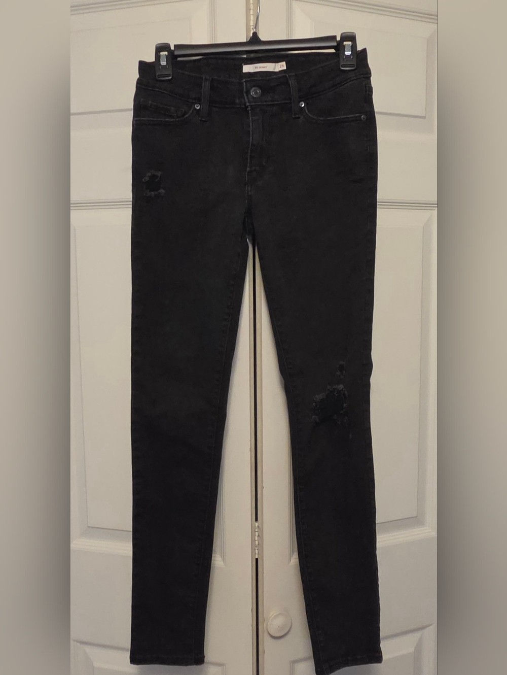 Black Women's Levi Distressed 711 Skinny Jeans Size 26